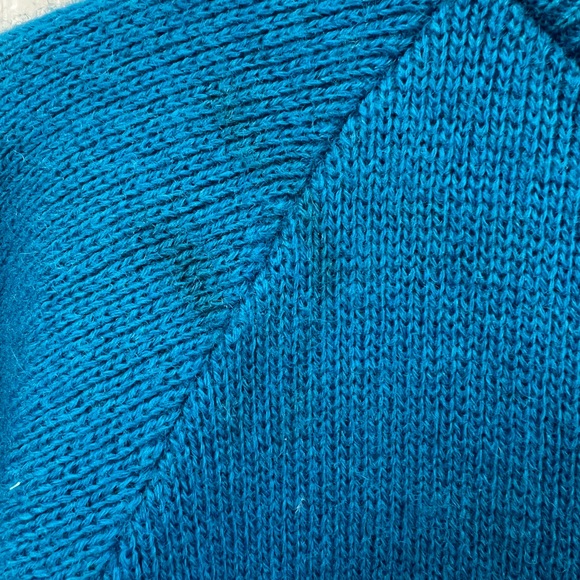 Vintage 80s/90s Ski Country Rainbow Stripe Wool Blend Sweater (S- estimated) - Picture 4 of 4